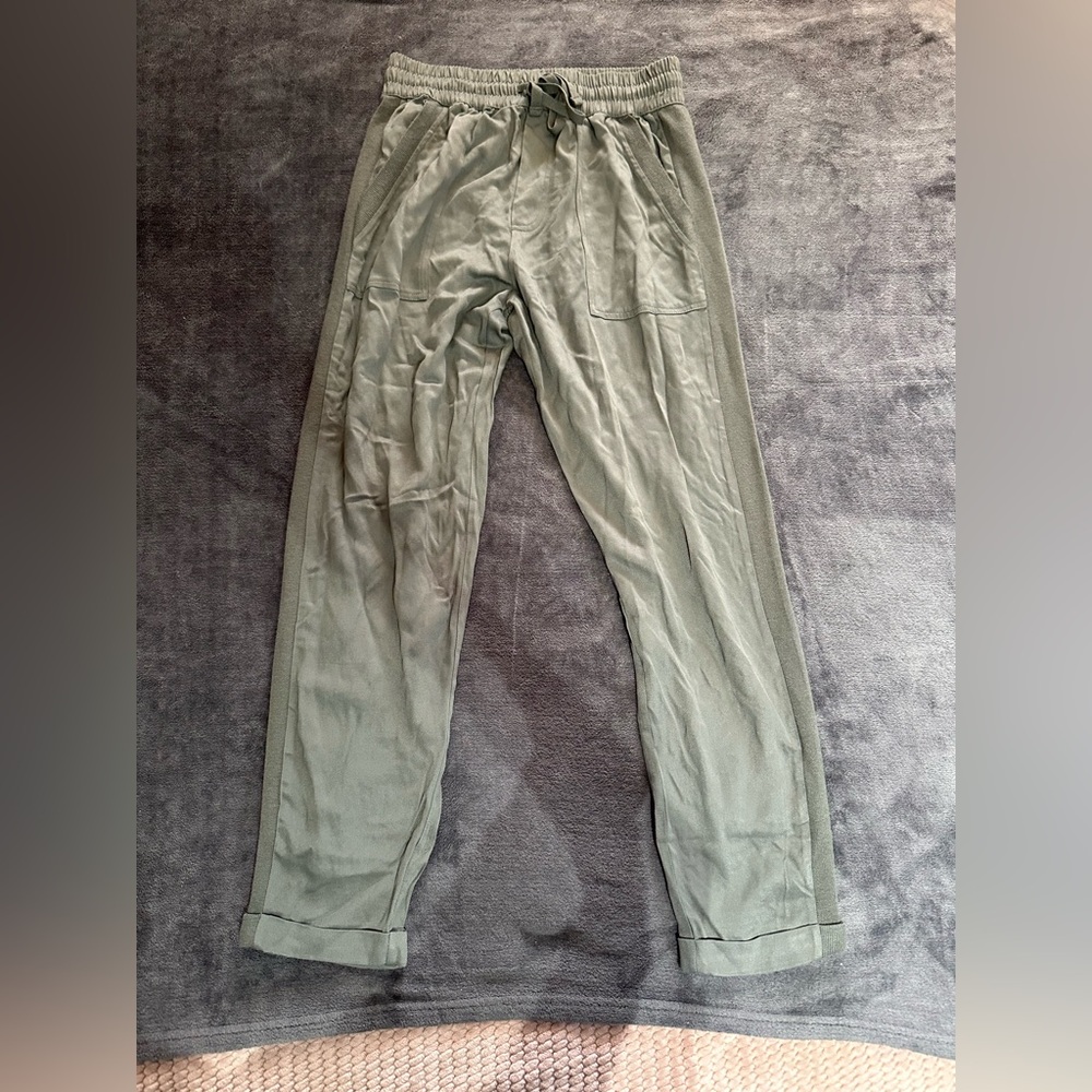 Splendid Olive Green Joggers XS